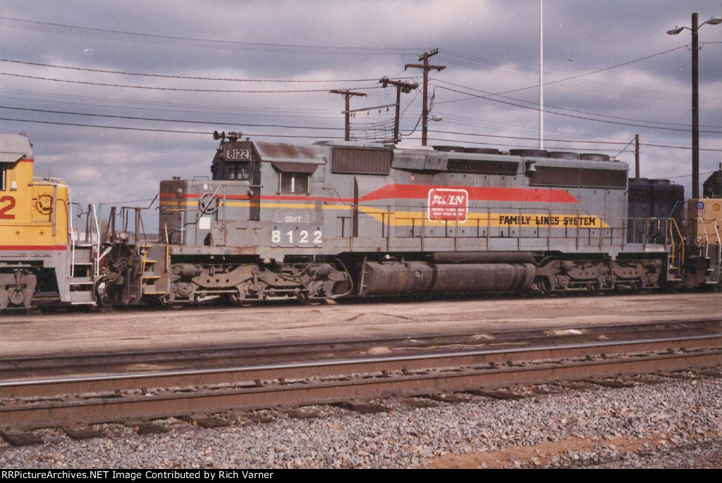 CSX #8122